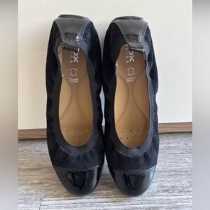 Geox Black Patent Toe Flats